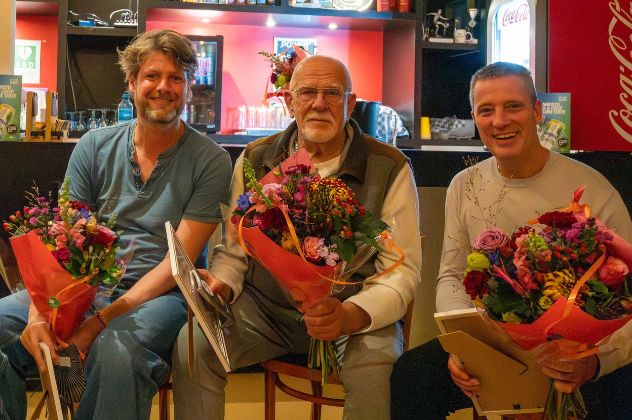 Jubilarissen tijdens de Algemene Ledenvergadering gehuldigd